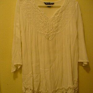 WHITE BOHEMIAN LACE TOP